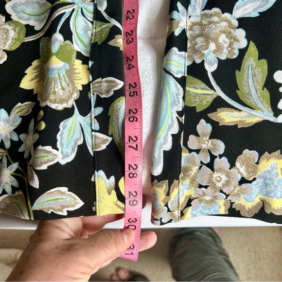 INC International Concepts Black Floral Super Flare Stretch Pants Size 12-14 - Picture 6 of 9